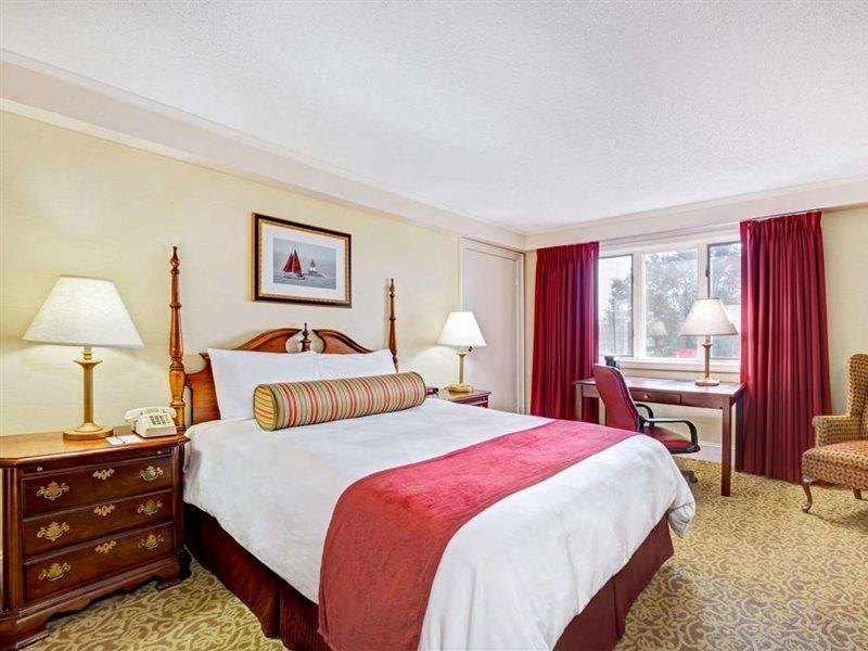 Ramada By Wyndham Seekonk Providence Area Экстерьер фото